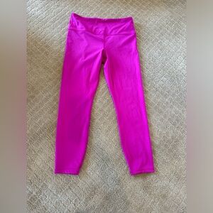 athletes cropped leggings